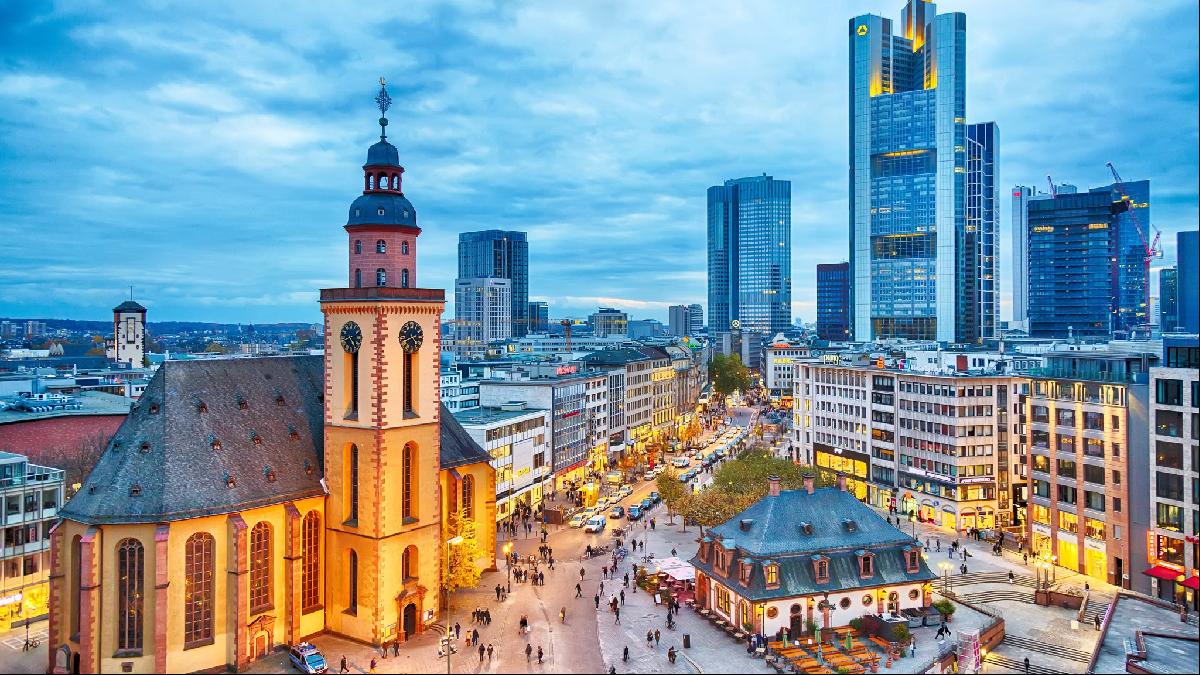 Description: Frankfurt - thành phố của tự do
